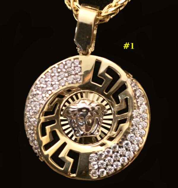 10K Versace style penant with 20" Weat Chain - Image 4