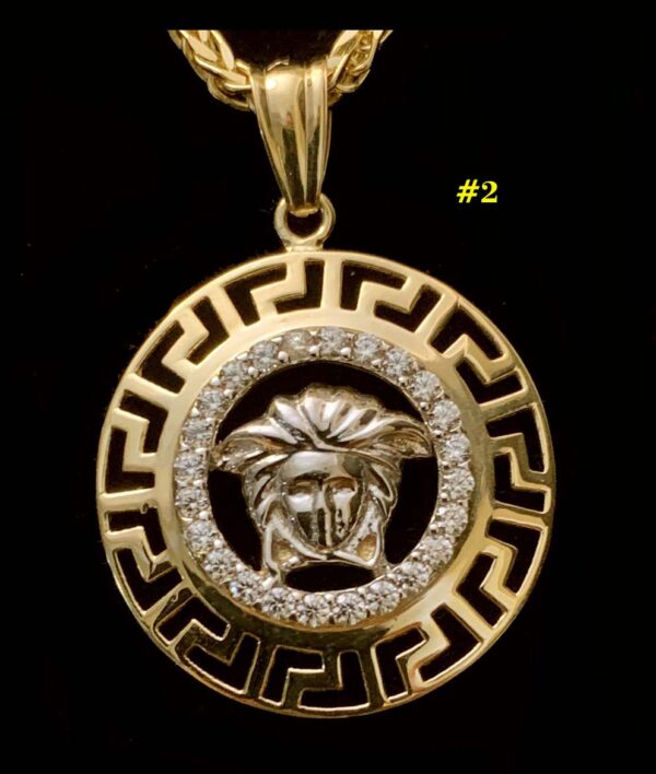 10K Versace style penant with 20" Weat Chain - Image 5