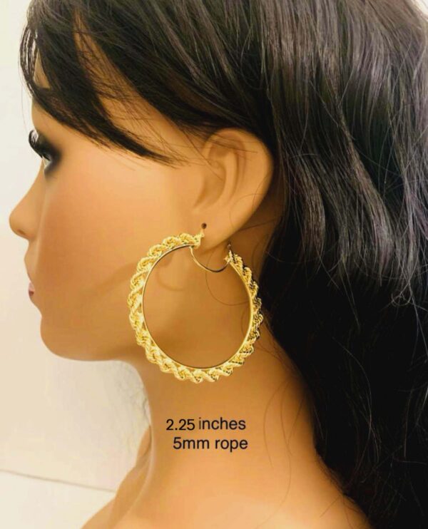 10K Hollow Rope Earring - Image 4